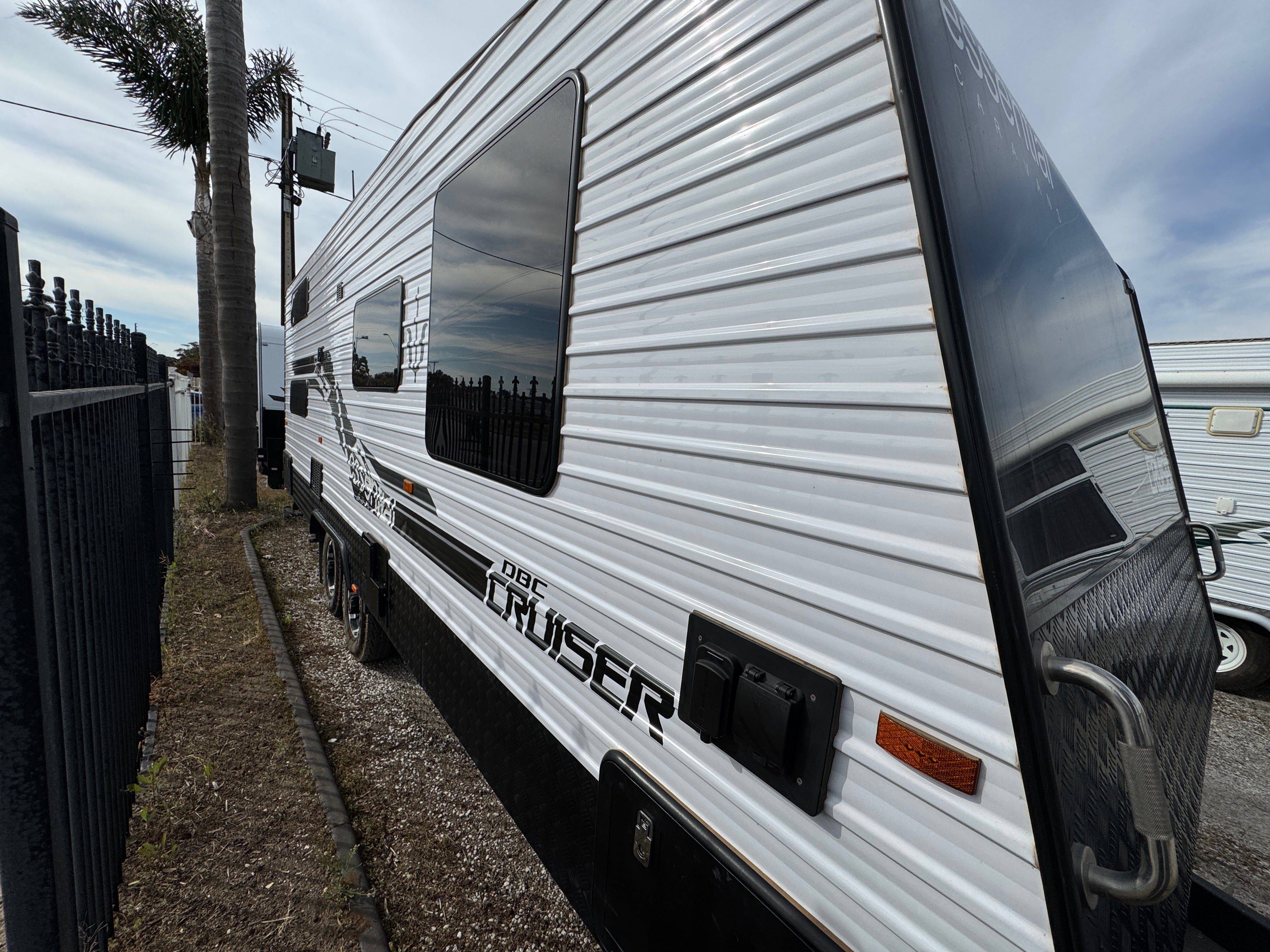 ESSENTIAL CARAVANS CRUISER