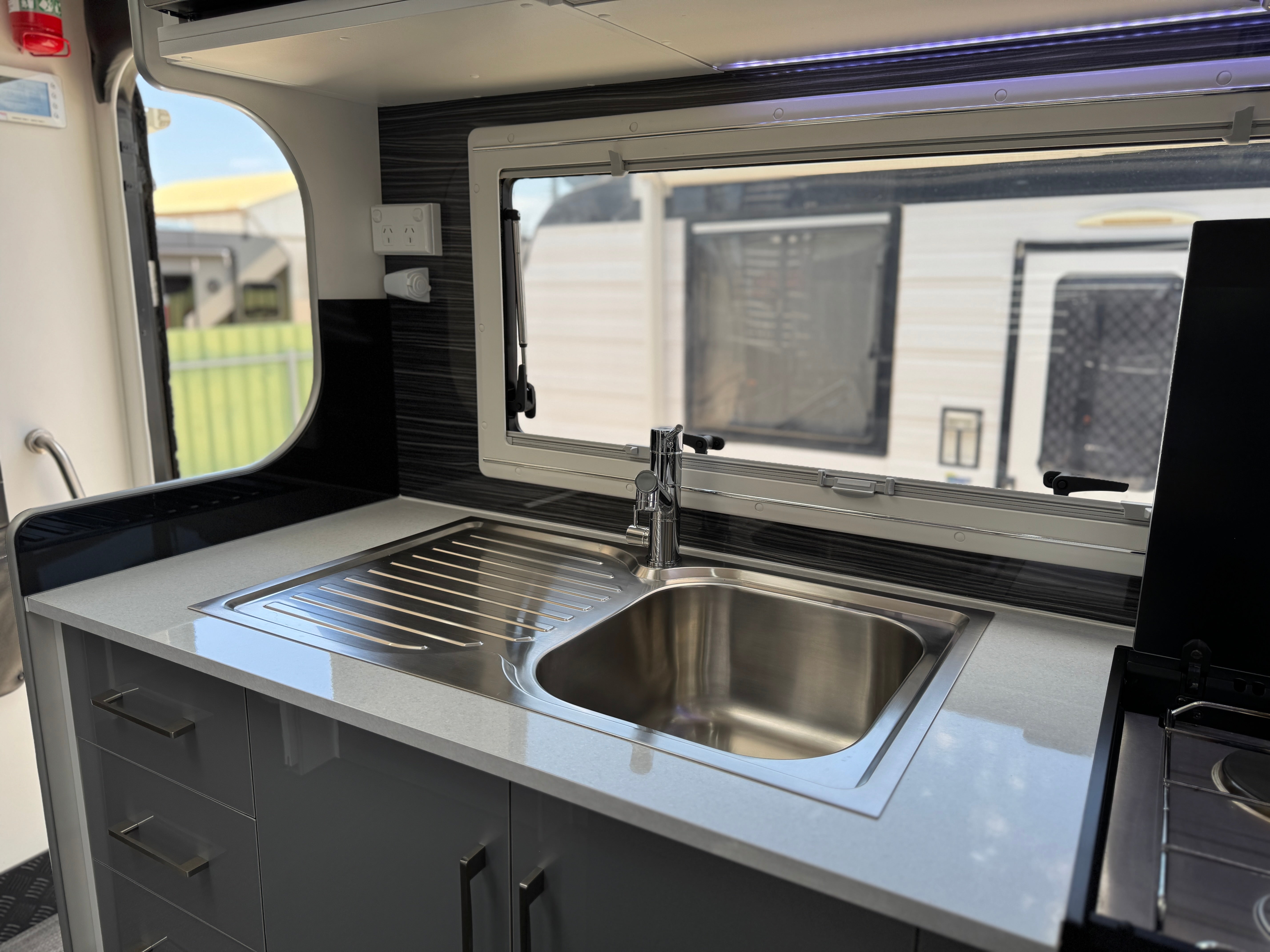 NEW AGE DESERT ROSE 20E