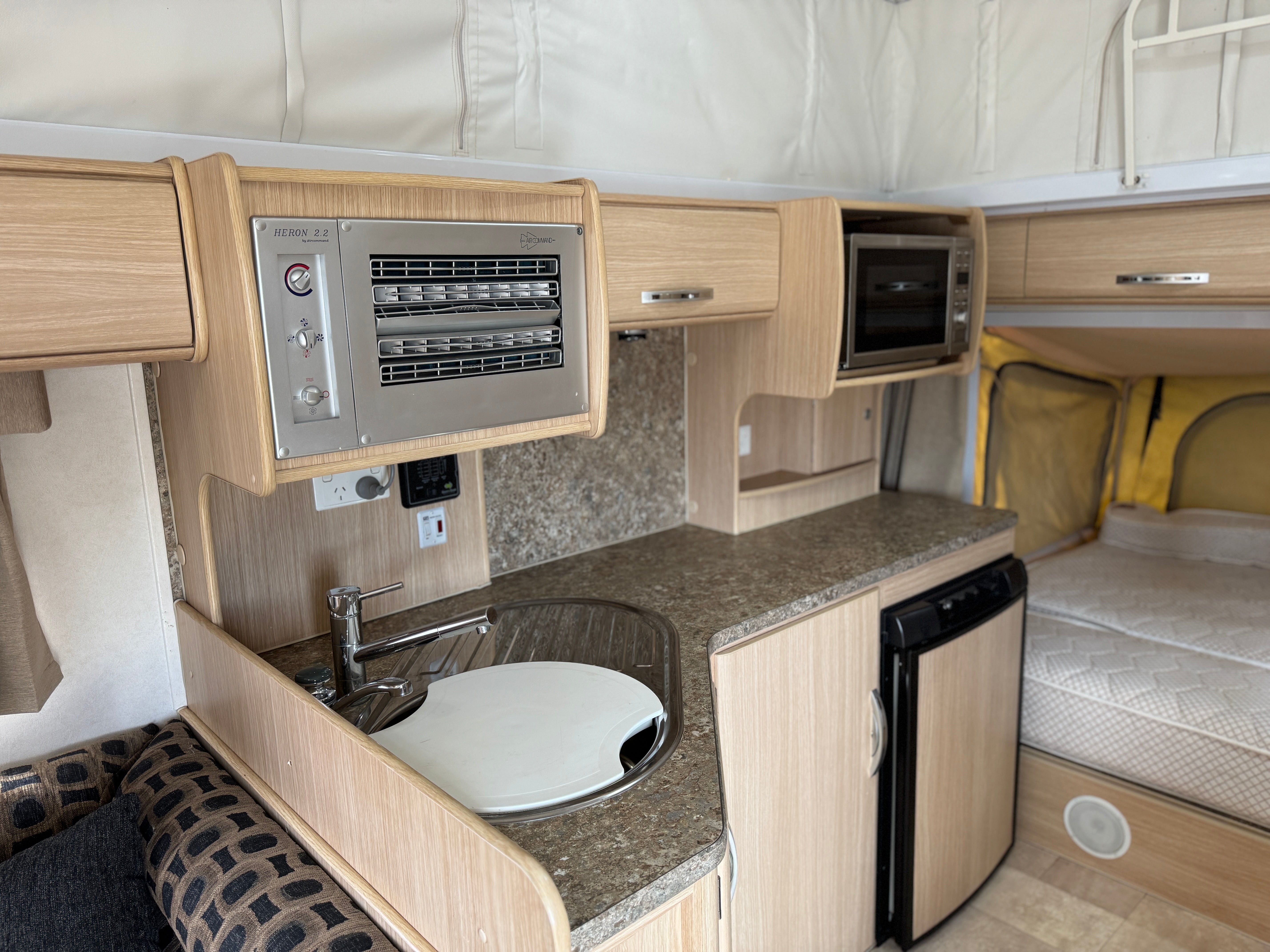 JAYCO EXPANDA OUTBACK