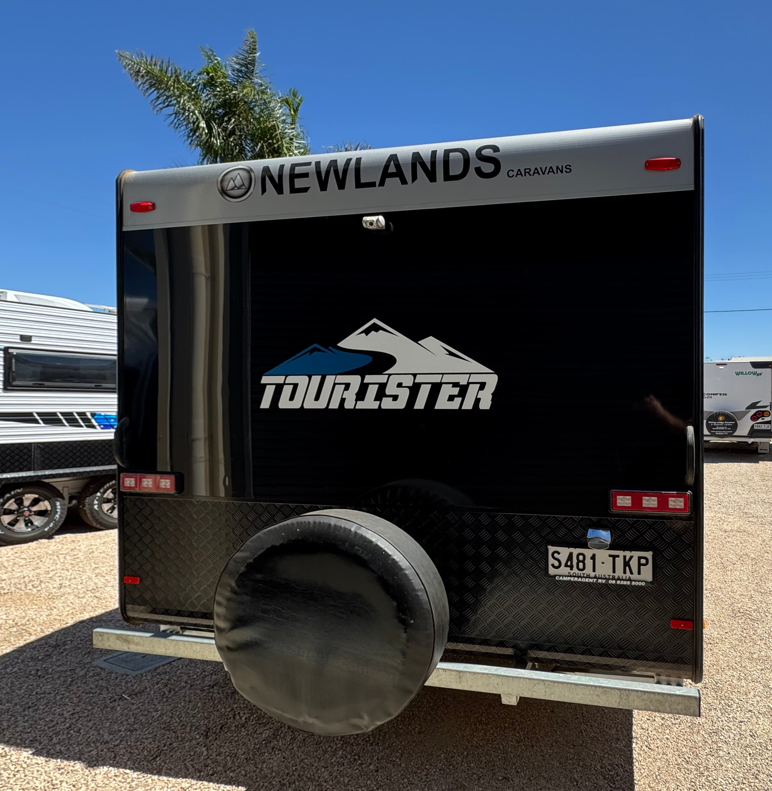 NEWLANDS TOURISTER