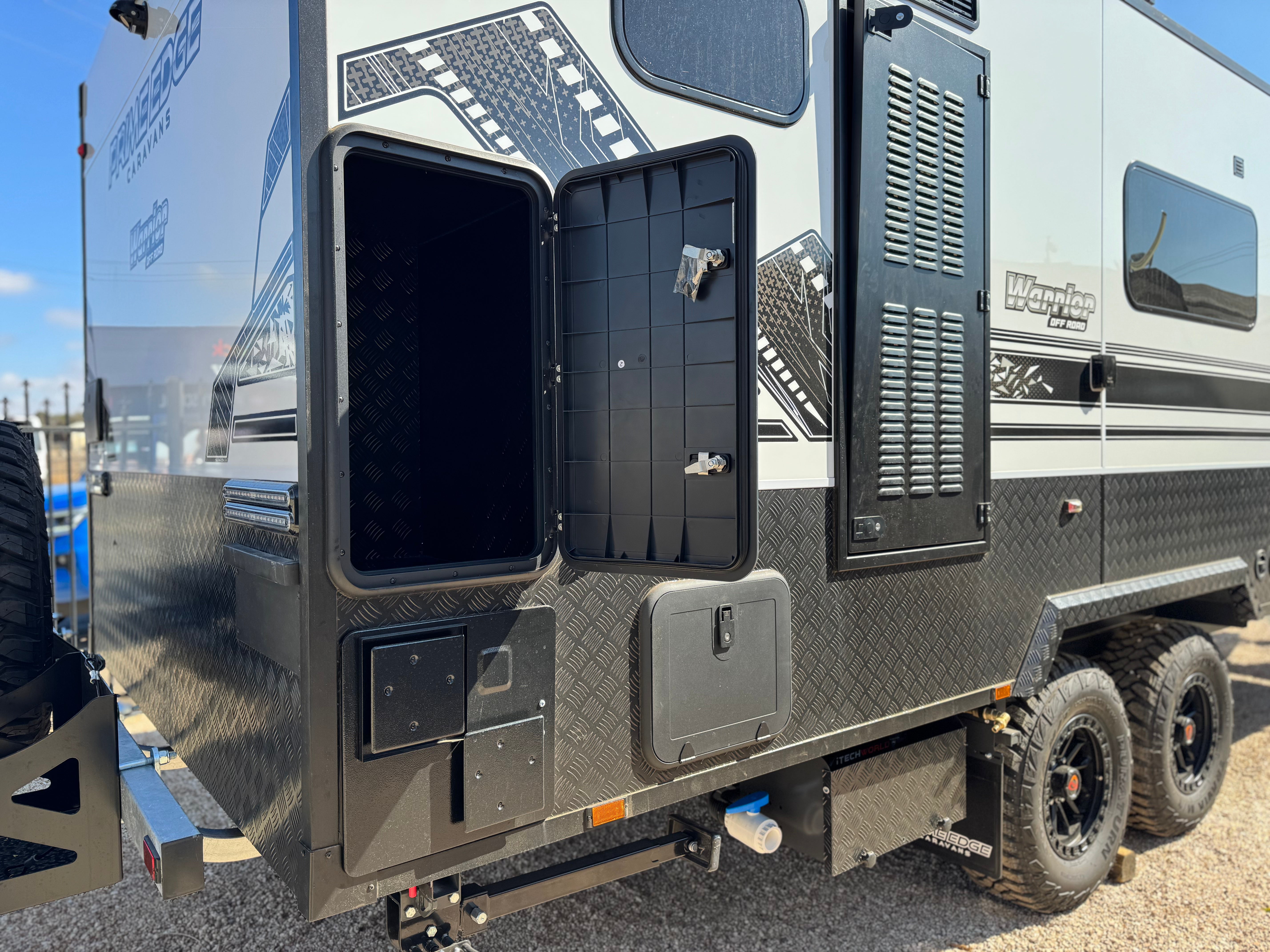 PRIME EDGE WARRIOR OFF-ROAD 20.8FT