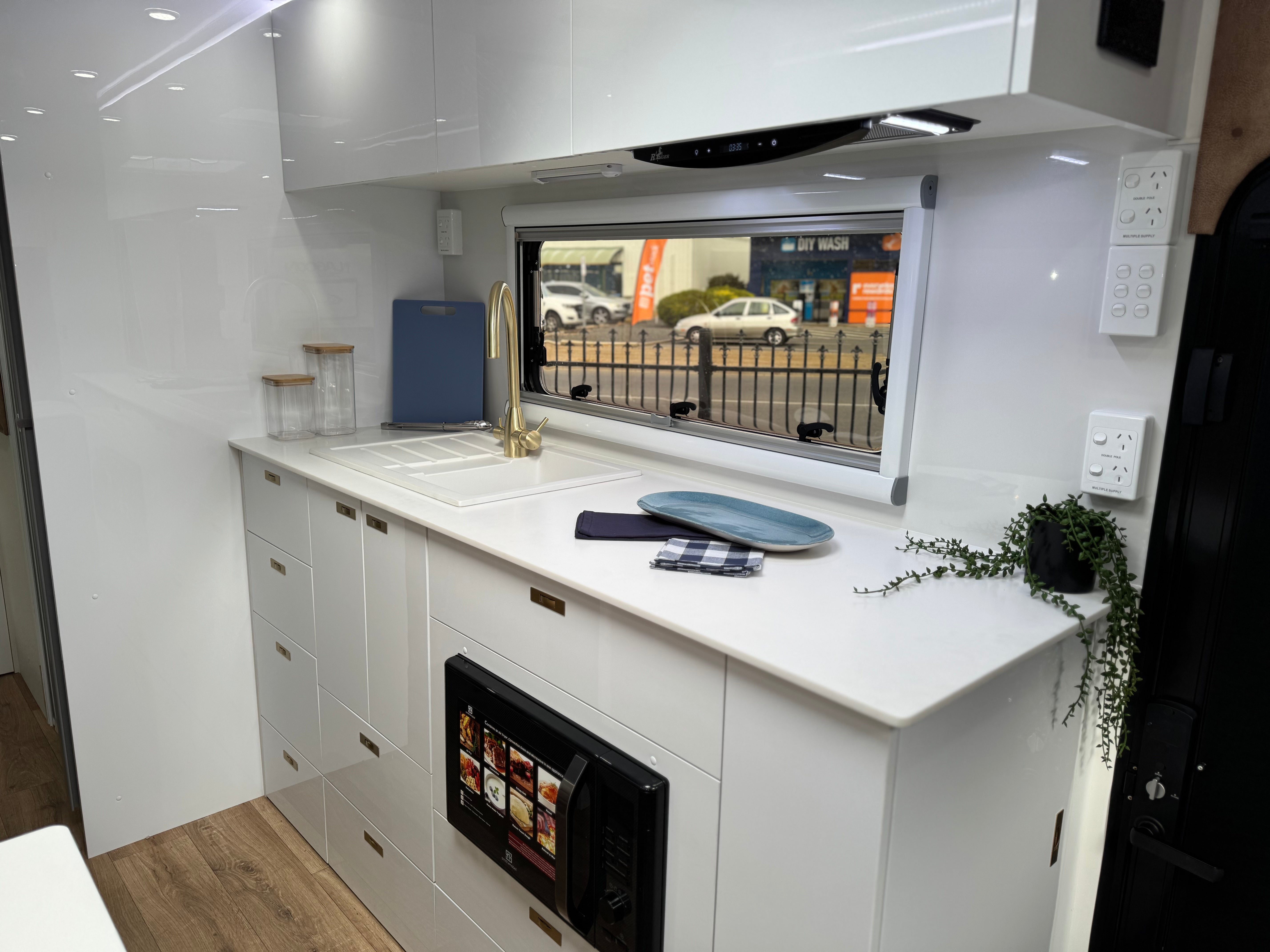 PRIME EDGE WARRIOR OFF-ROAD 21.6FT