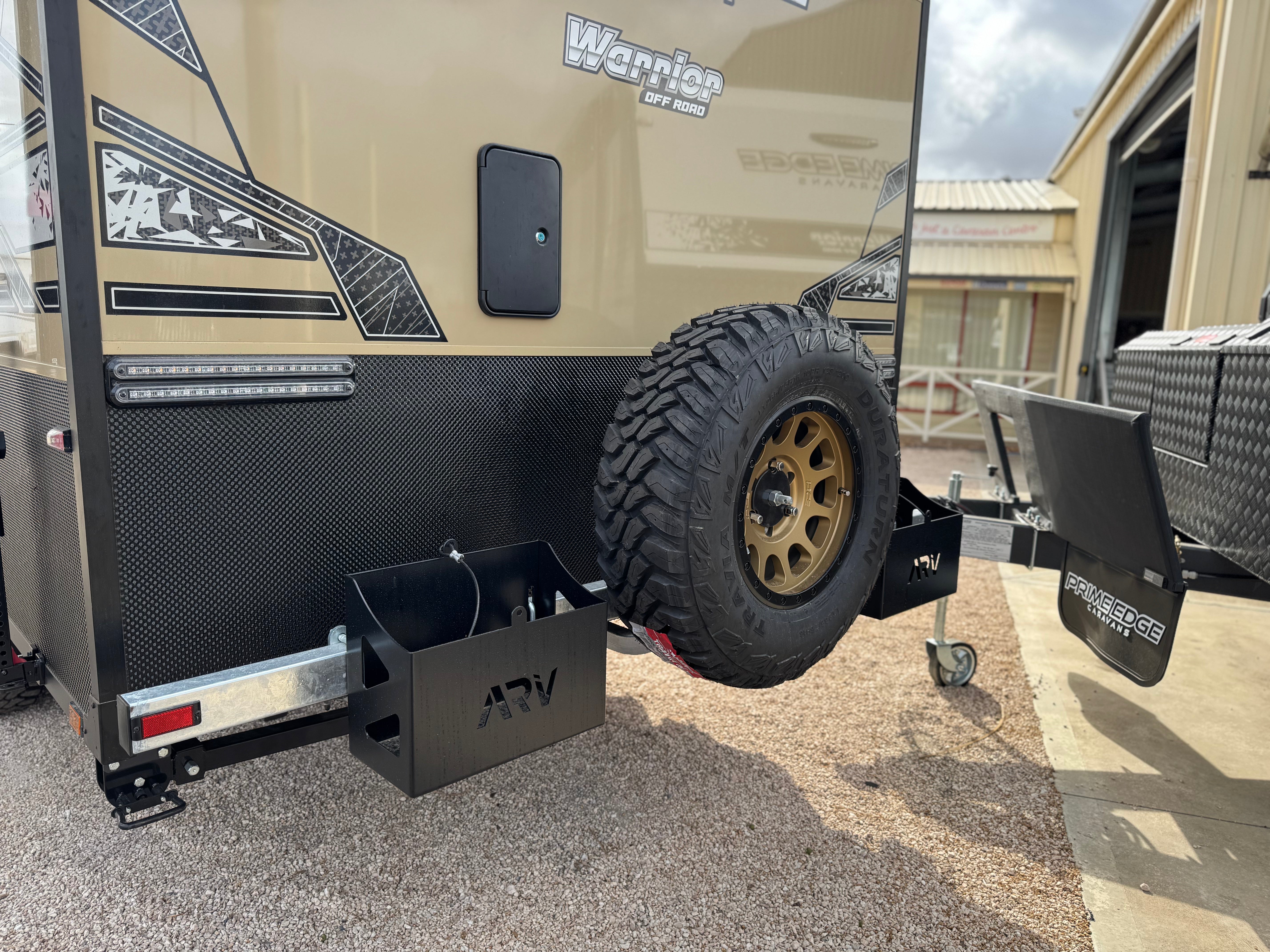 PRIME EDGE WARRIOR OFF-ROAD 21.6FT