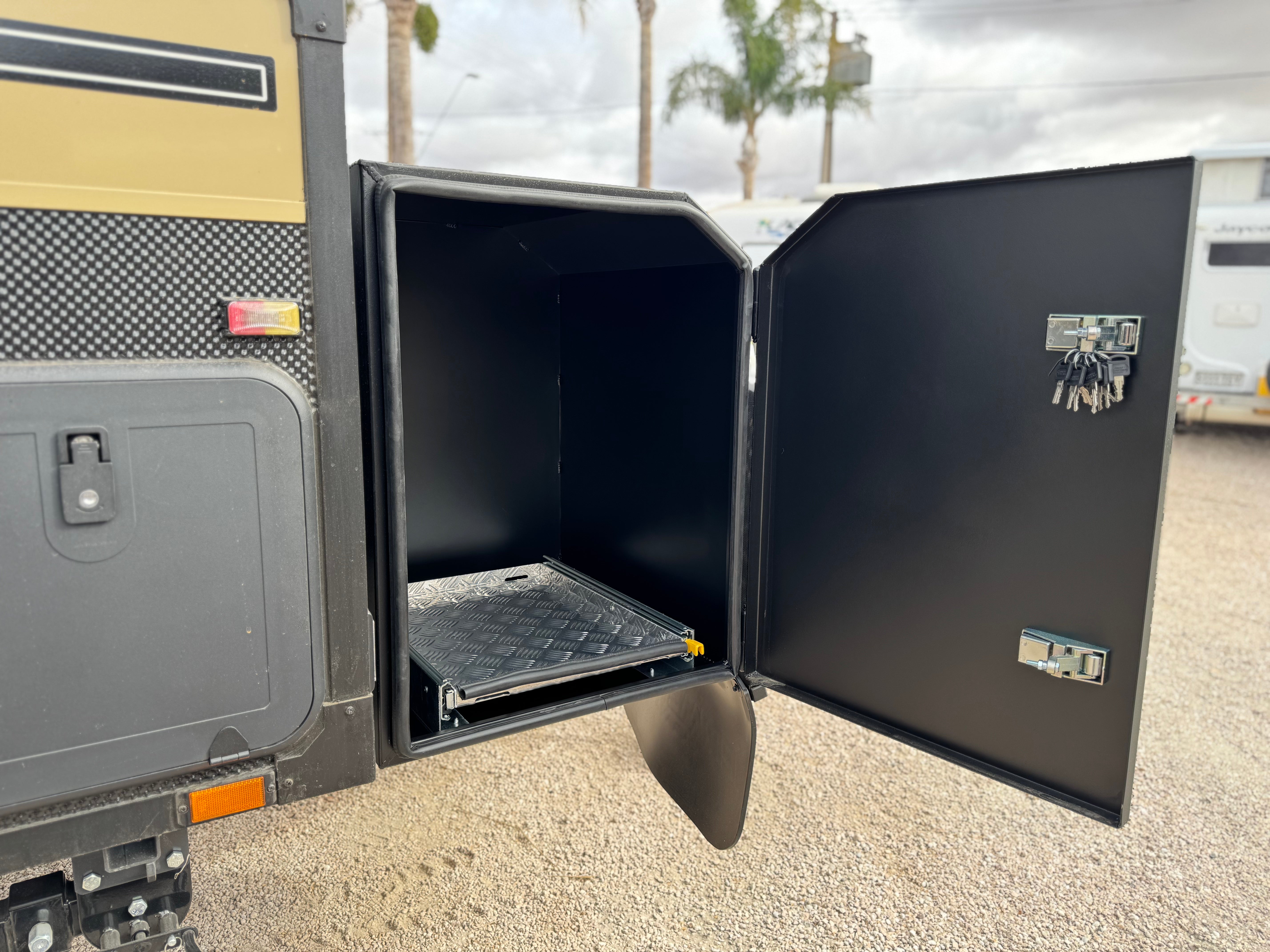 PRIME EDGE WARRIOR OFF-ROAD 21.6FT