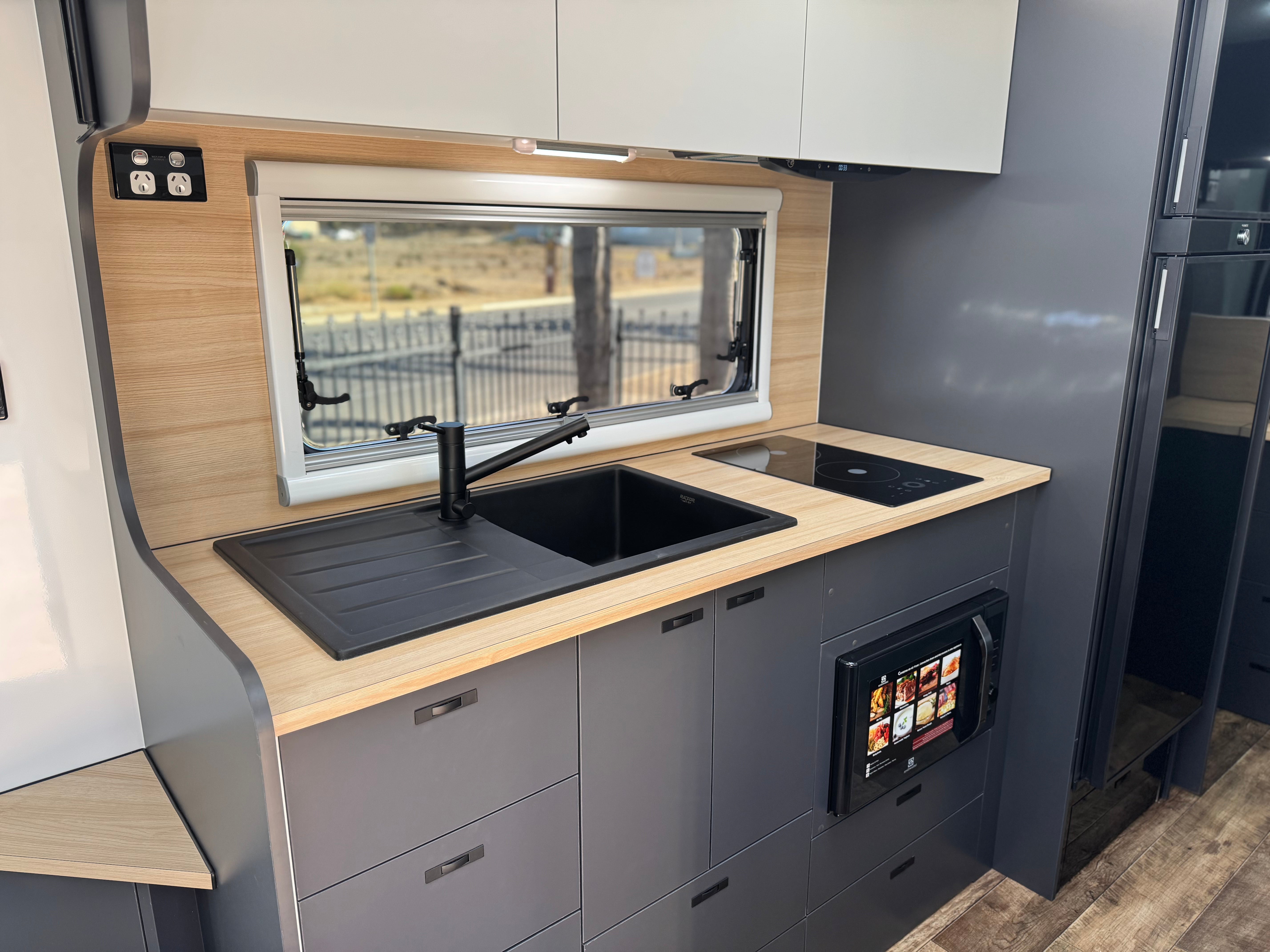 PRIME EDGE WARRIOR OFF-ROAD 18.6FT