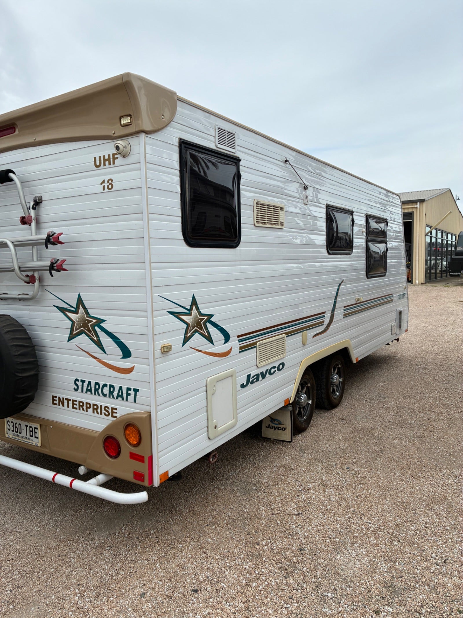 2010 Jayco Starcraft Enterprise 20ft photo 3