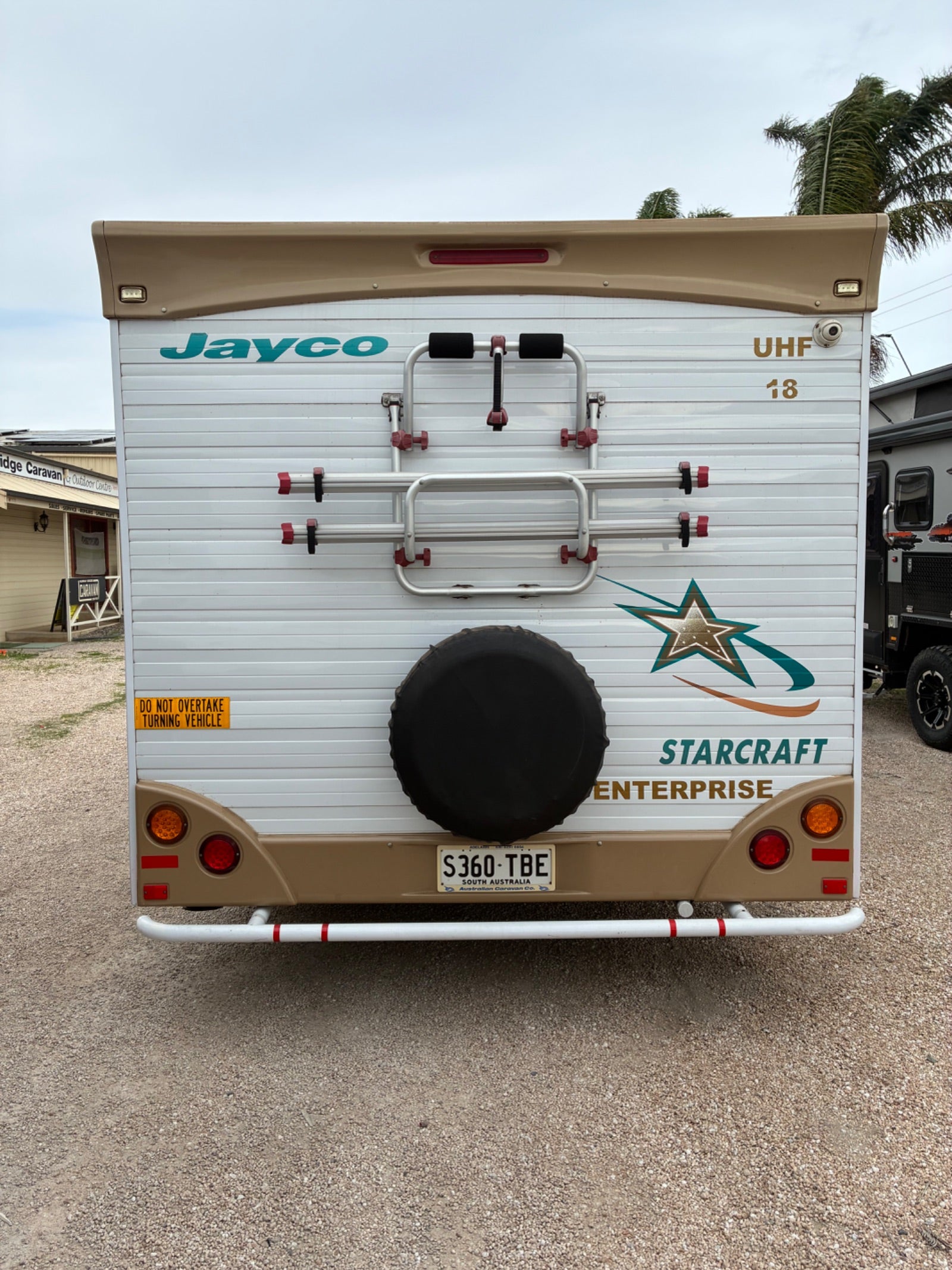 2010 Jayco Starcraft Enterprise 20ft photo 4