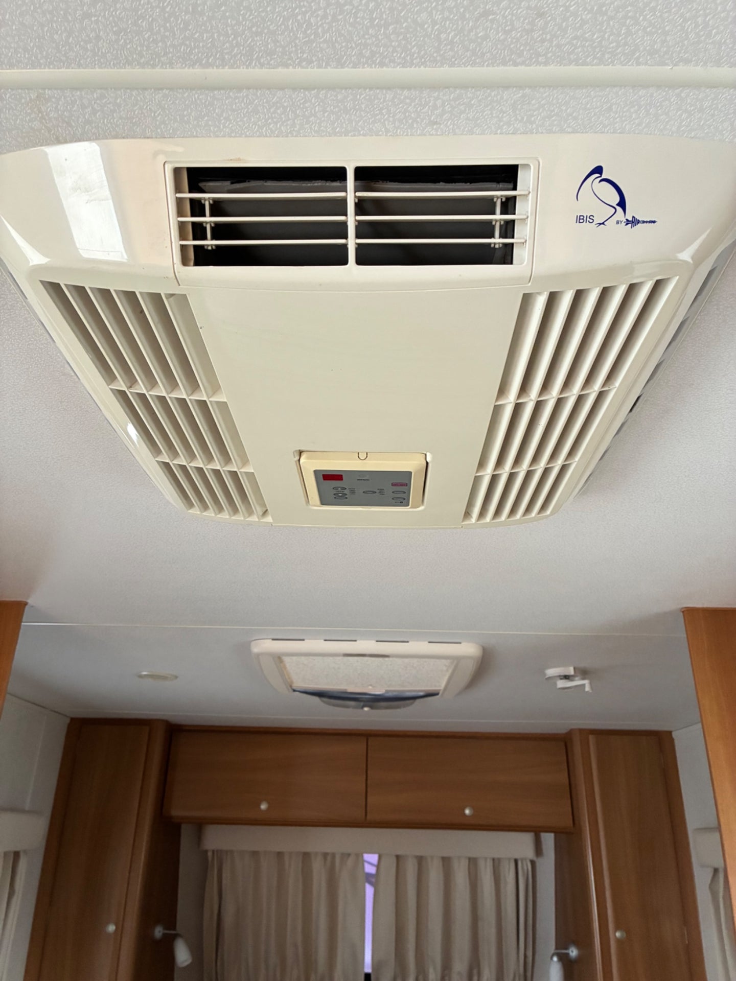 2010 Jayco Starcraft Enterprise 20ft photo 15