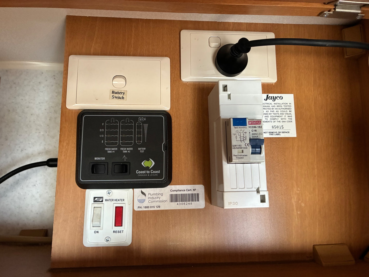 2010 Jayco Starcraft Enterprise 20ft photo 16