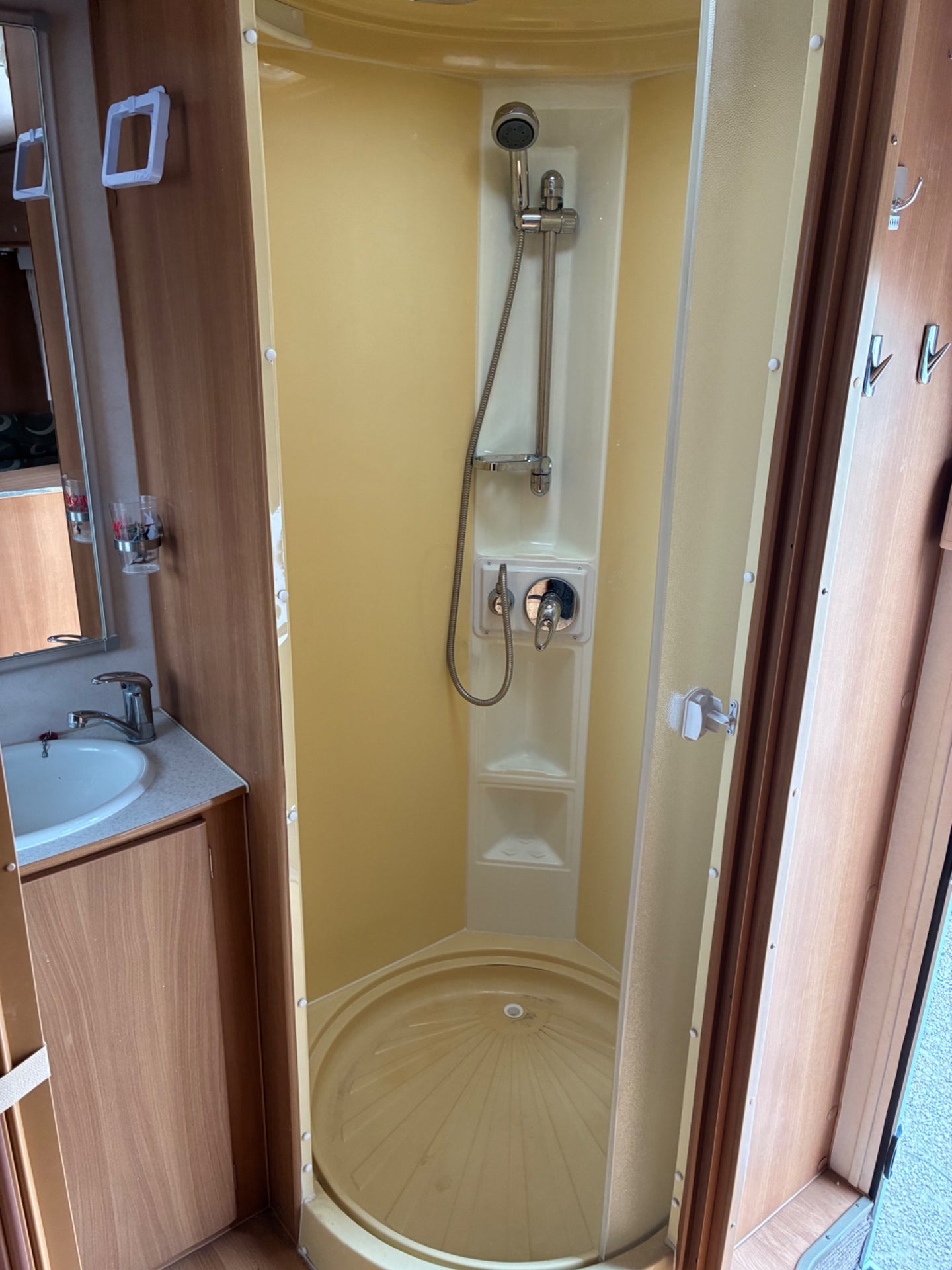 2010 Jayco Starcraft Enterprise 20ft photo 18